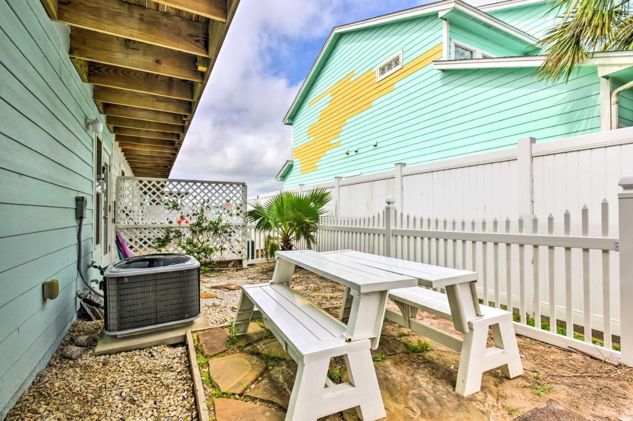 Port Aransas Condo With Pool Access - Walk To Beach! 外观 照片